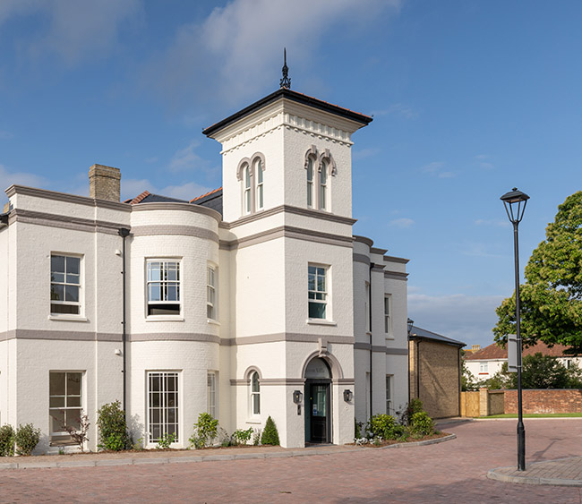 Avon Villa Case Study 650x653px